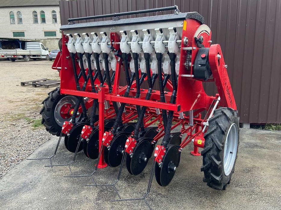 Навісна сівалка сівник 1.5 Варіаторна сівалка Деметра