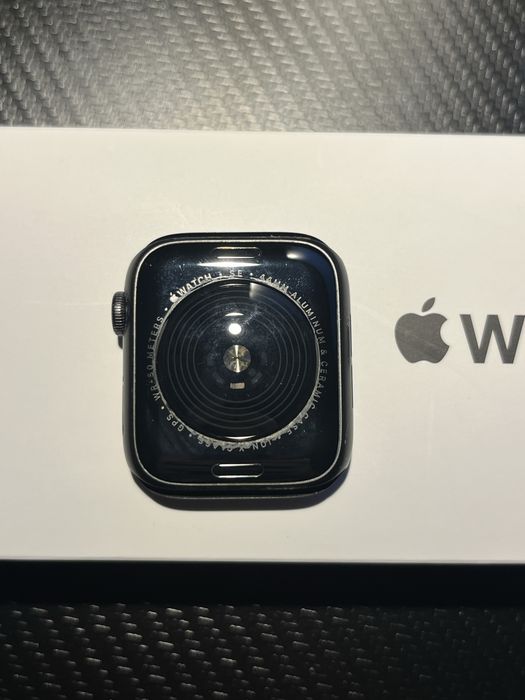 Apple watch SE  44mm