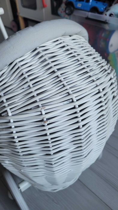 Wózek wiklinowy biały