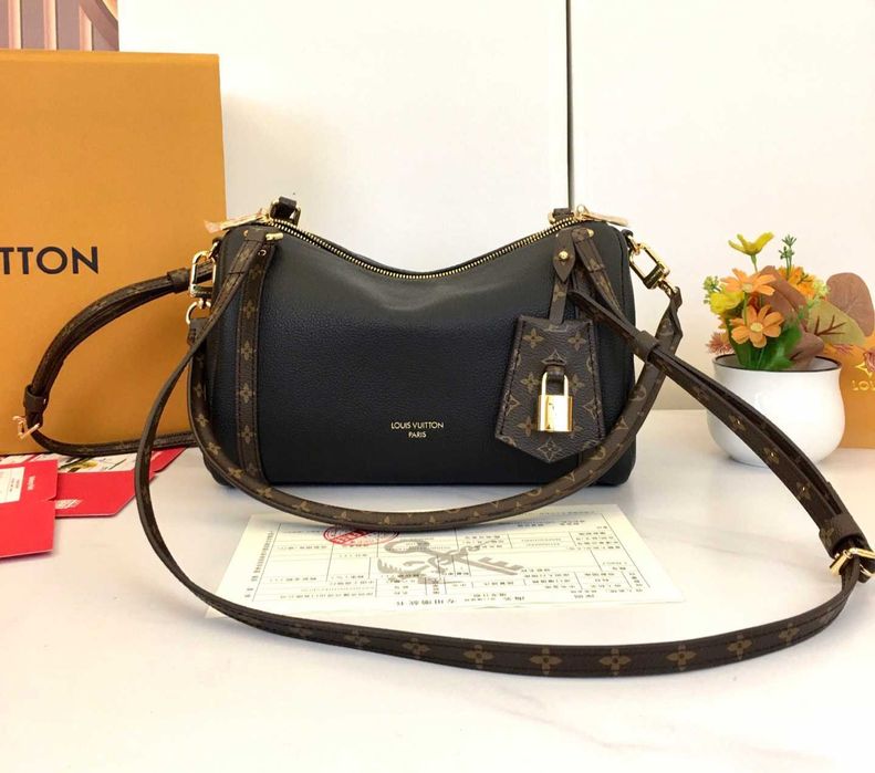 Шкіряна сумка Louis Vuitton Express LV