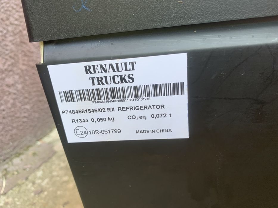 Автохолодильник Рено Т  Renault T Range евро6 в кабіну холодильник