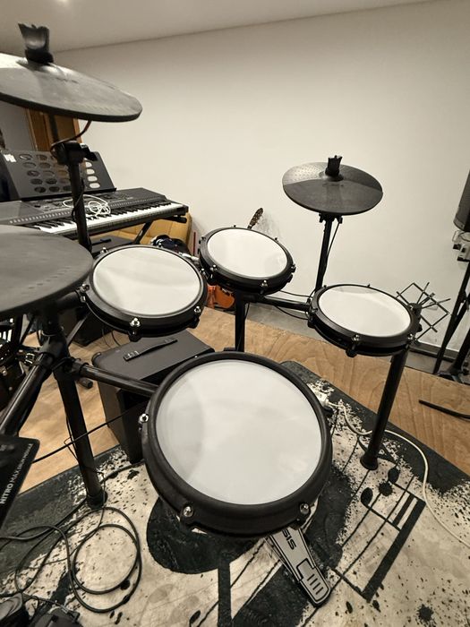 Alesis Nitro Max Kit Bateria Eletrônica