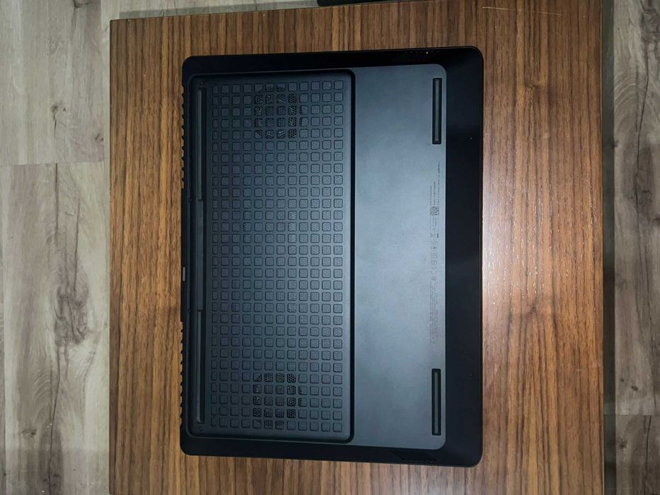 Portátil HP OMEN 16 | RTX 5070 | Ryzen 9 8940HX | 32GB RAM | 240HZ