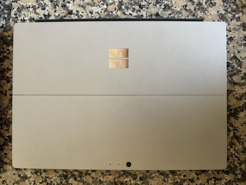 tablet/nootebok microsoft surface 7 pro