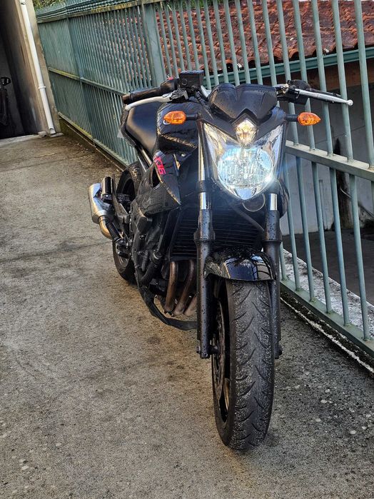 XJ6 black Com alterações