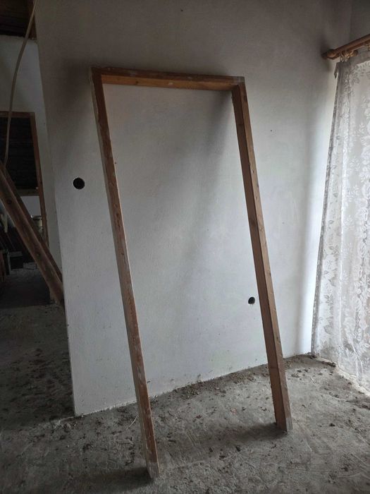 Drzwi wew. drewniane