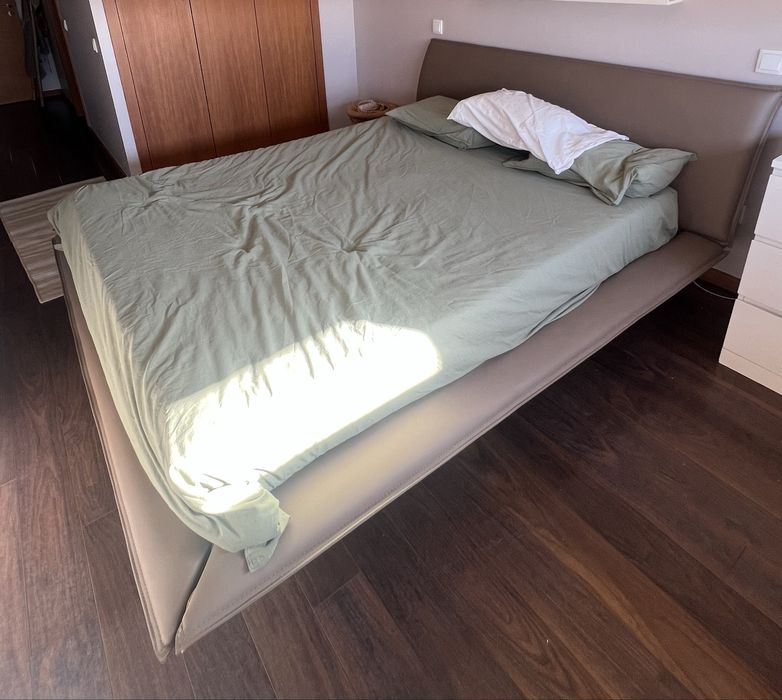 Cama de casal 1.60 x 1.90