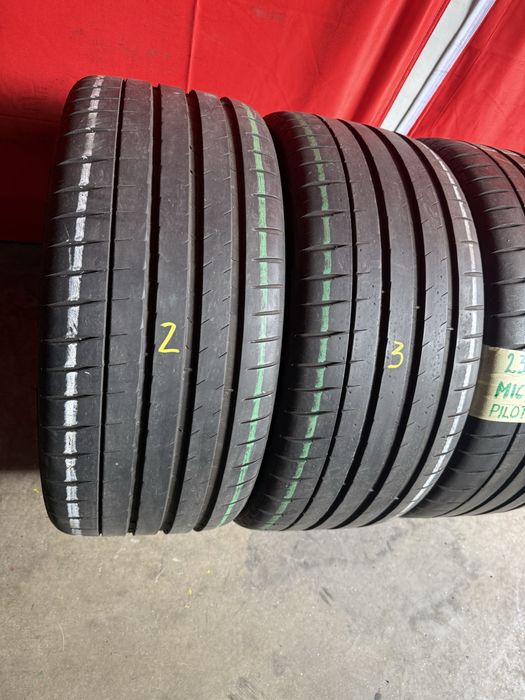 Pneus 235/35/20 Michelin Homolgacao Tesla Impecaveis