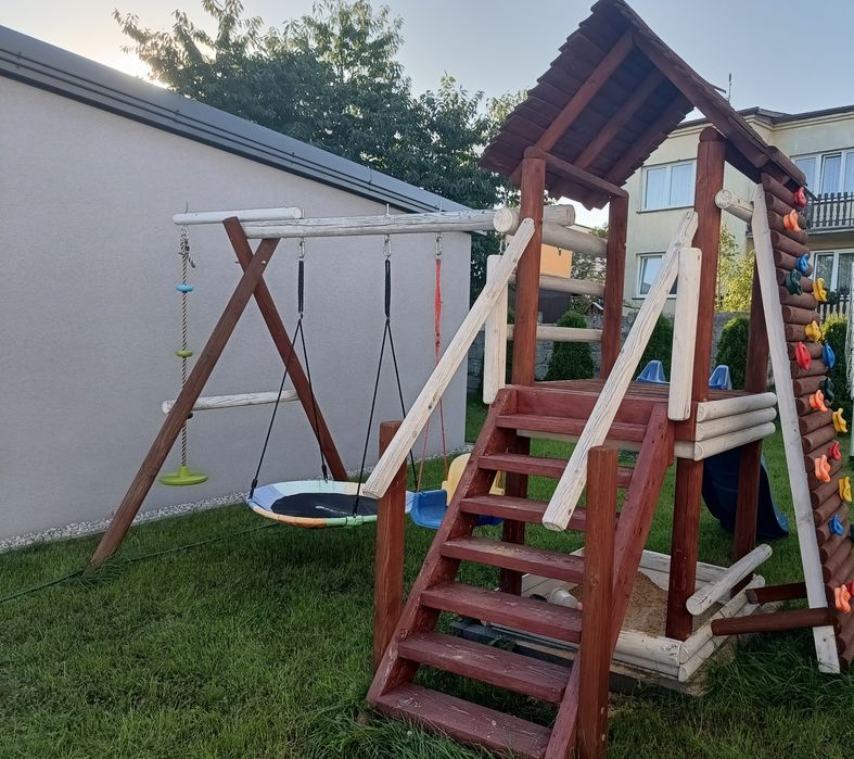 Duży plac zabaw do ogrodu domek huśtawki zjeżdżalnia wspinaczka