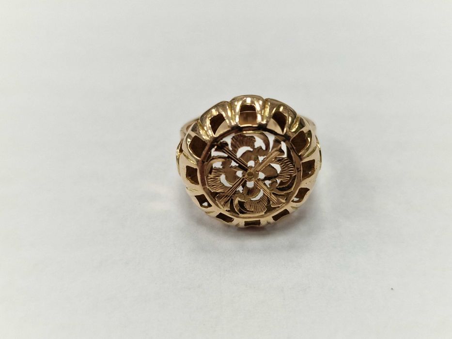 Złoty pierścionek/ 585/ 5.32 gram/ R12/ XX wiek/ praca ręczna