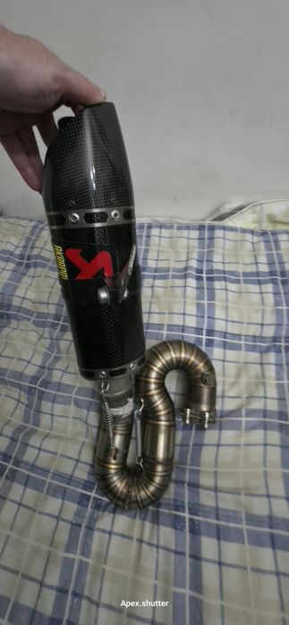 Ponteira de escape Akrapovic original Yamaha MT-07 carbono