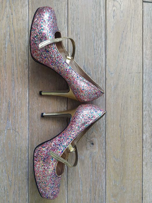 Brokatowe czółenka na obcasie Kolorowe Błyszczące szpilki