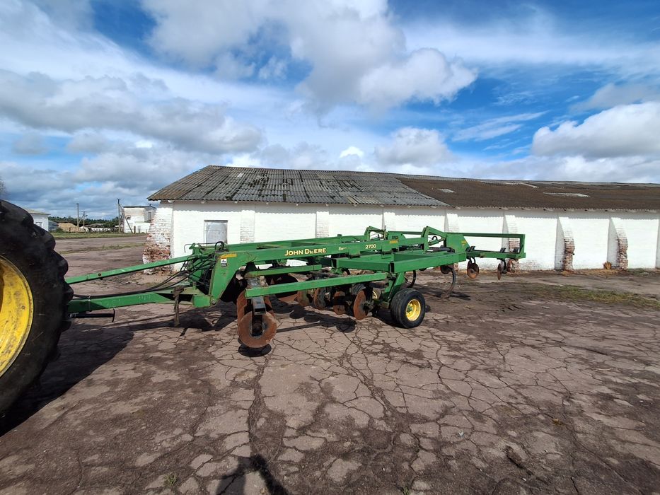Глибокорозрохлювач John Deere 2700