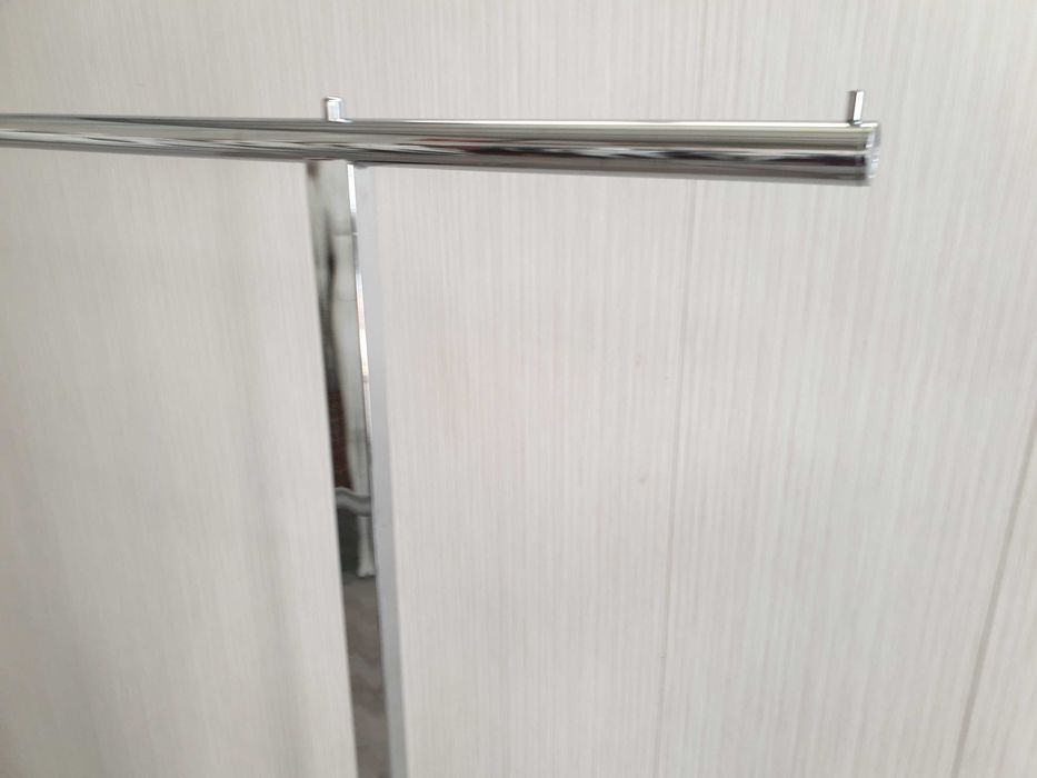 wieszak półka regulowany sklepowy niklowany solidny