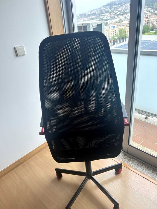 Cadeira Gaming IKEA HUVUDSPELARE – Como Nova (1 mês de uso)