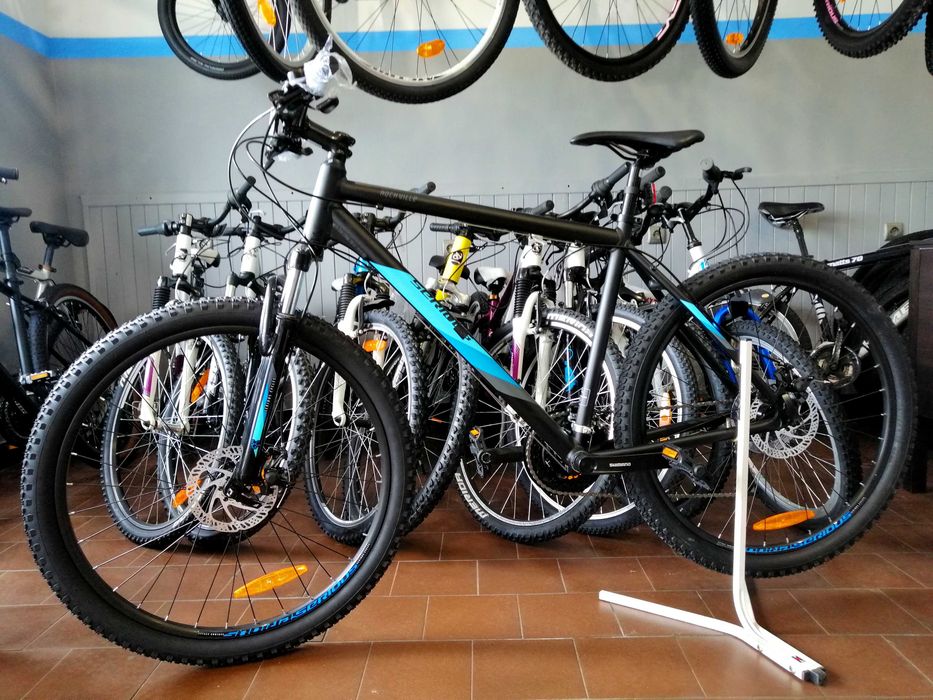 POWYSTAWOWY SERIOUS ROCKVILLE DISC Roz 20" Hamulce Tarczowe Koła 27,5!