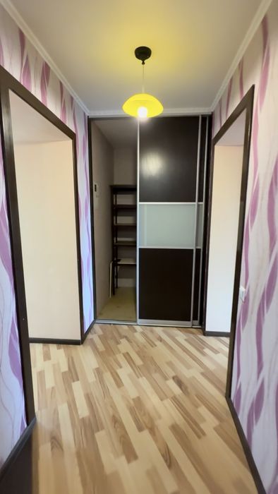 2-кімнатна квартира 64 м² на Половках. Ремонт, велика кухня