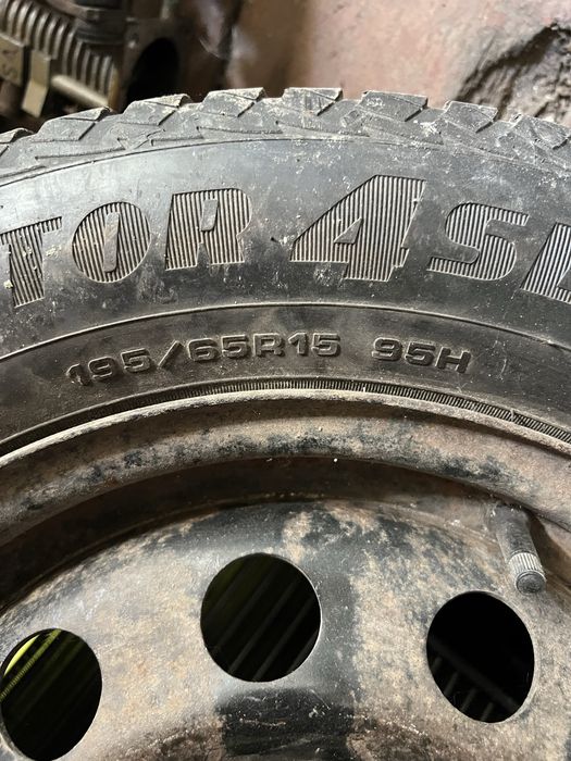 Диск с резиной р15.  195/65