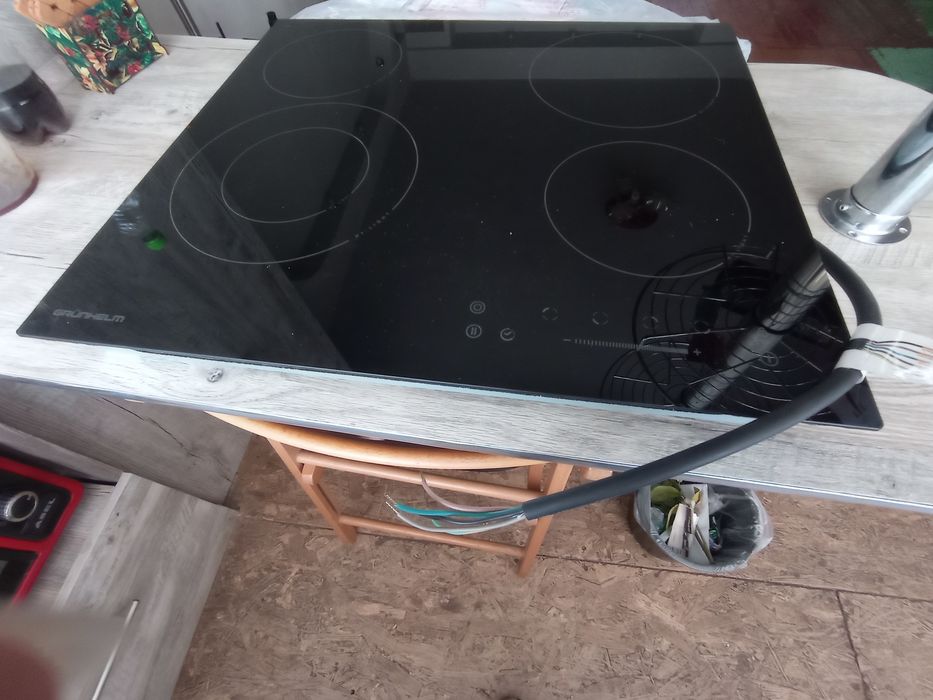 Электроплита Grunhelm