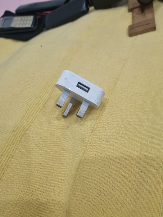 Adaptador Ficha Inglesa ver fotos