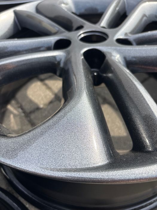 Felgi aluminiowe 18 cali Renault Koleos Talisman Megane 5x114,3 Trafic