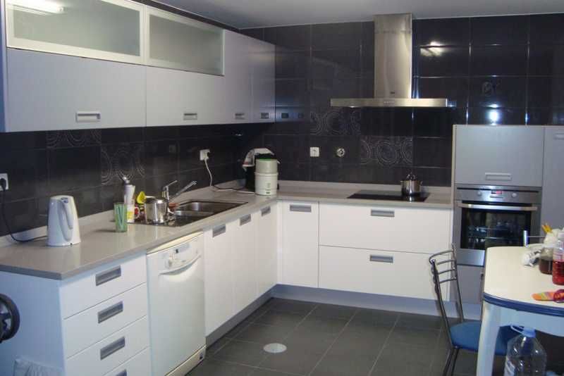 Moradia independente pronta a habitar.