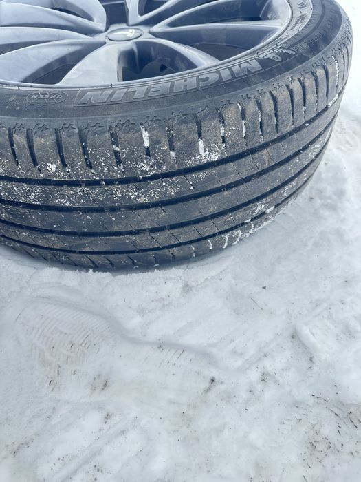 Продам диски та резину R 20 tesla Y , 3