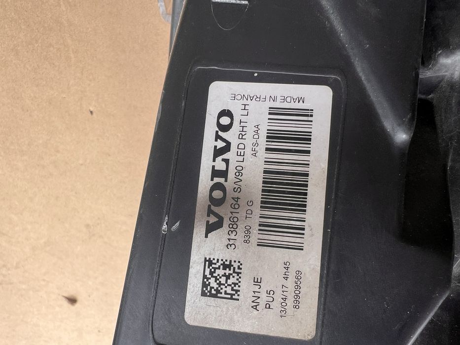 Volvo V90 S90 full led reflektor lampa