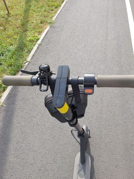 Електро самокат Xiaomi Essential