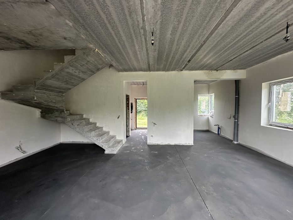 Продам будинок Новобудову! Незакінчений ремонт!