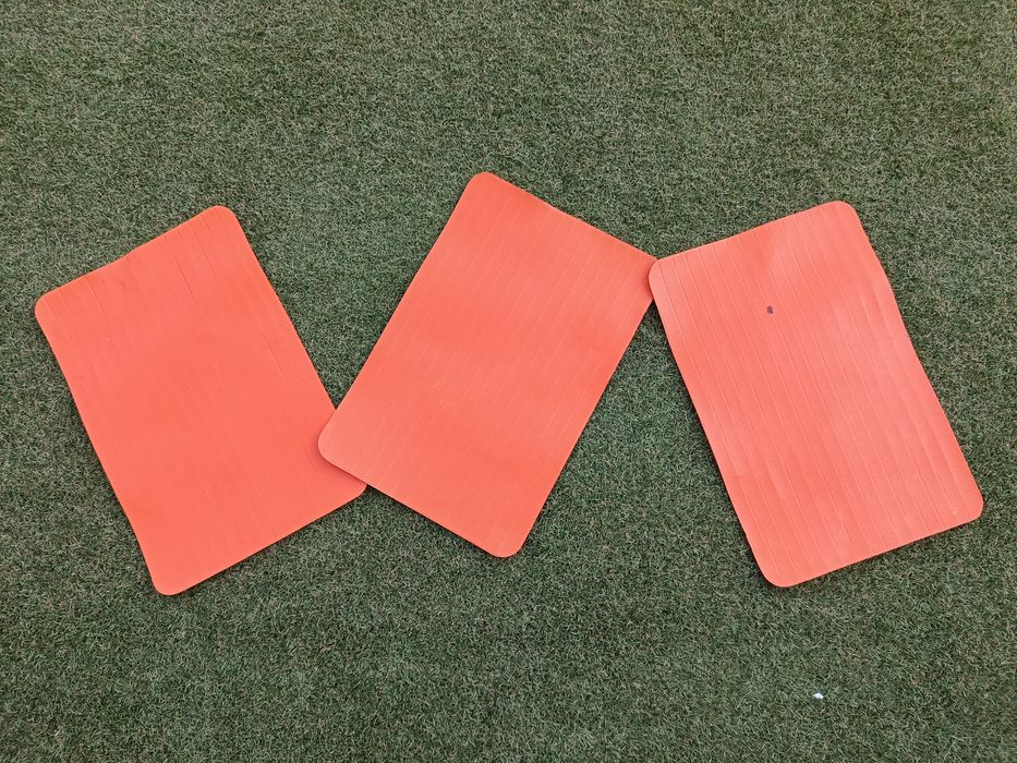 Conjunto de 3 Individuais de Mesa Vermelhos | Set of 3 Red Table Placemats