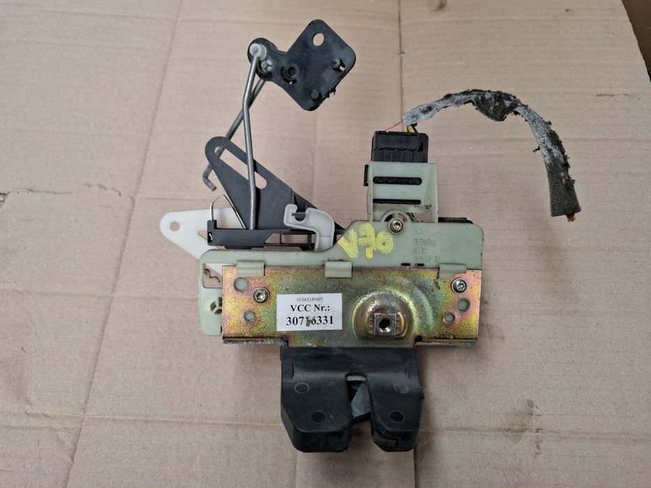 Zamek tylnej klapy volvo v70 II 00-07r bdb