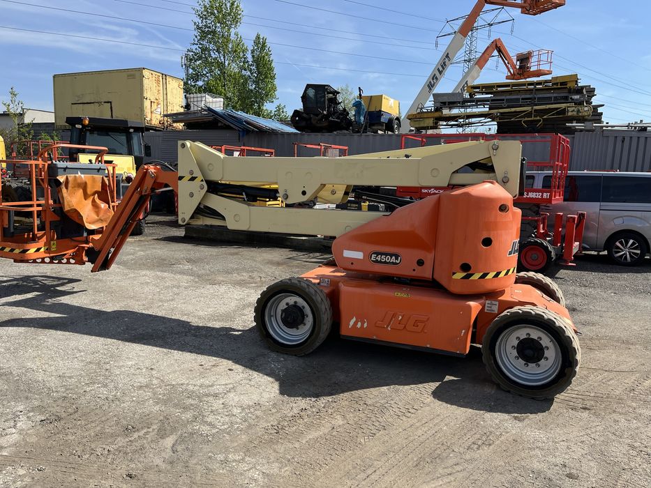 Podnośnik przegubowy elektryczny JLG E450 genie