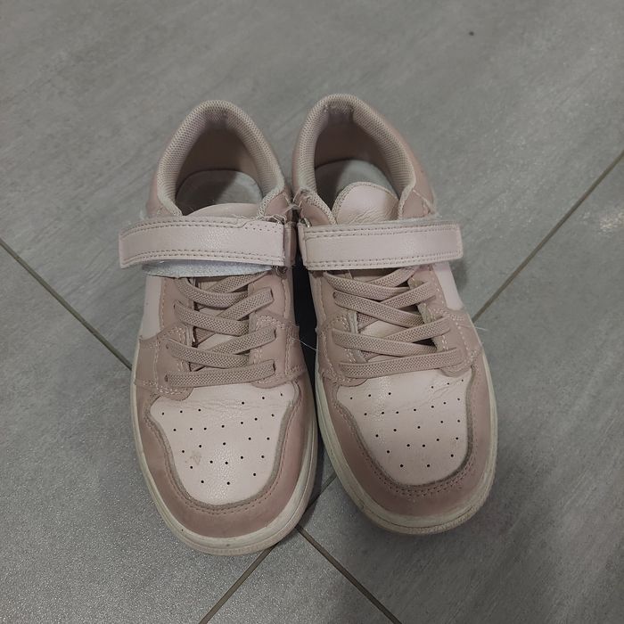 Buty dla dziewczynki 29