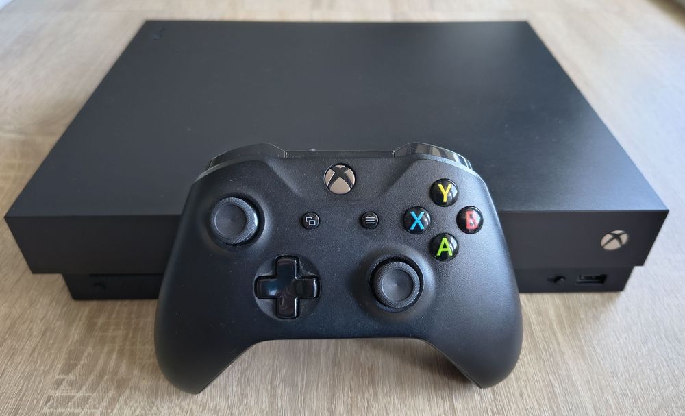 Xbox One X - Dysk 1TB - Gry