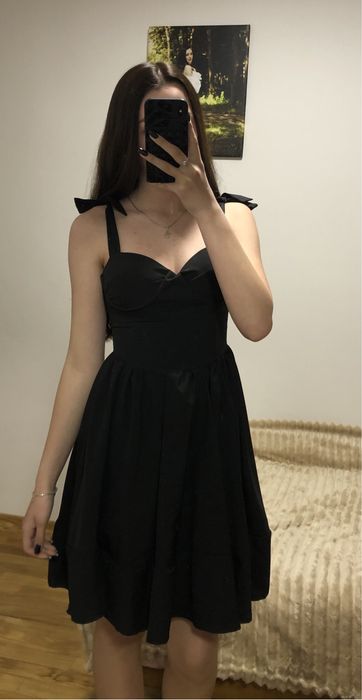 Чорне літнє плаття