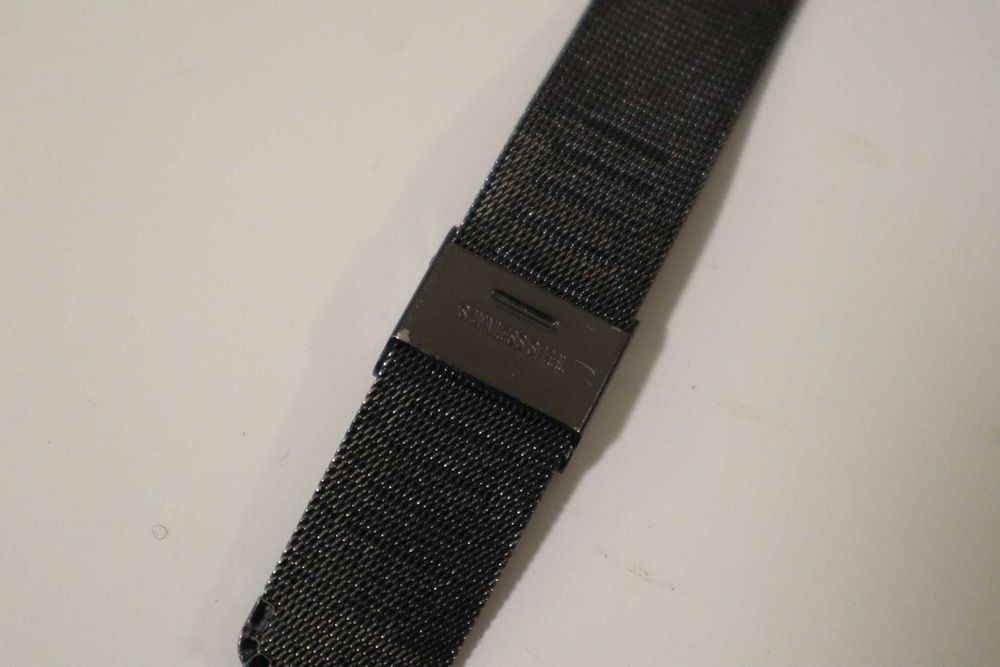 Relógio metal preto antracite Pull & Bear