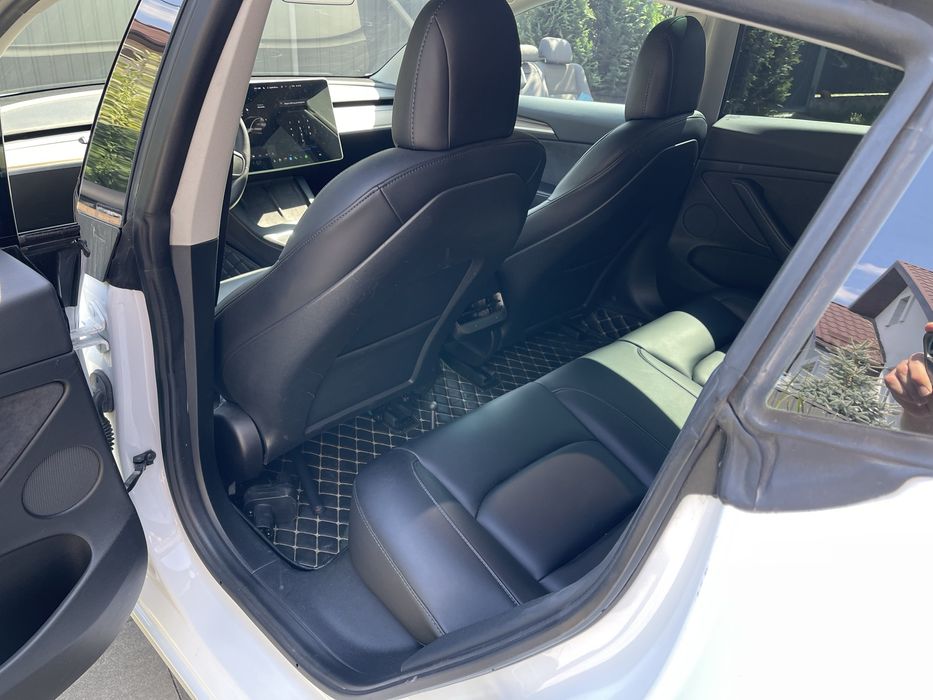 Tesla Model 3 (9/2021) PERFORMANCE  DUAL MOTOR