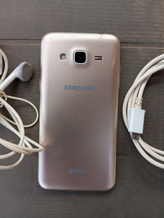 Samsung Galaxy J3 Duo