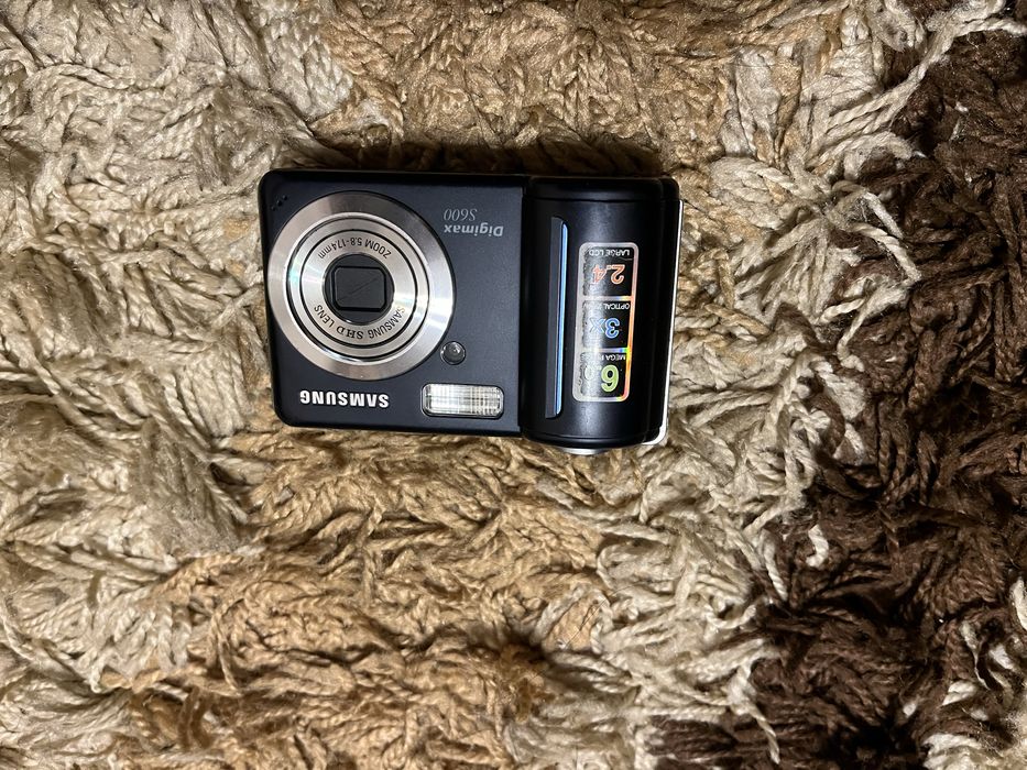 Циффрові фотоапарати робочі 2шт