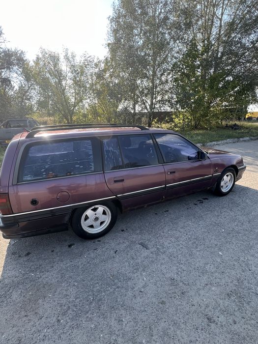 Срочно продам Opel Omega 1992 року