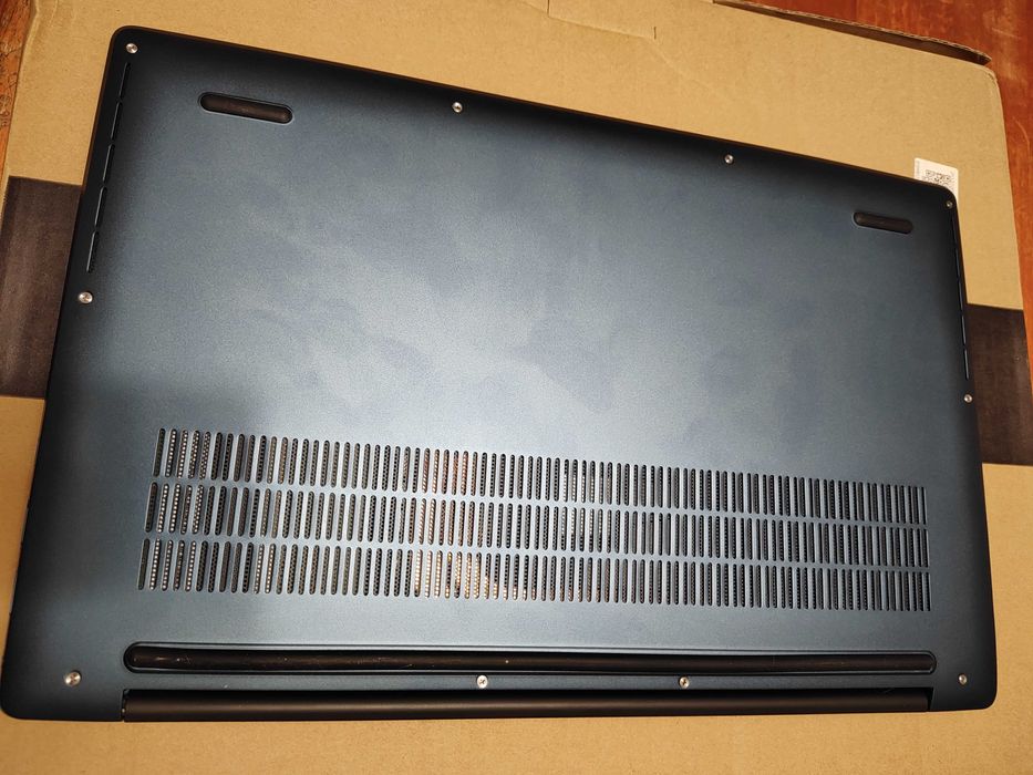 Nowy cienki laptop netbook AMD 8gb ddr4 512gb SSD