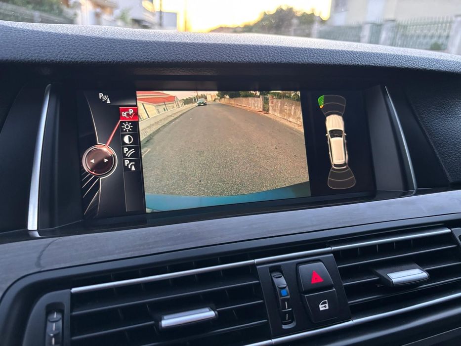 BMW 520da Touring Pack M interior