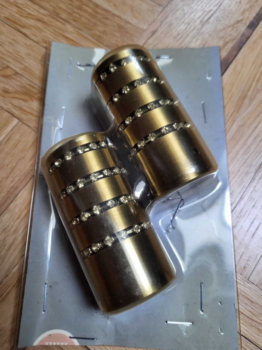 Końcówki karnisza fi 25 walec z symilkami