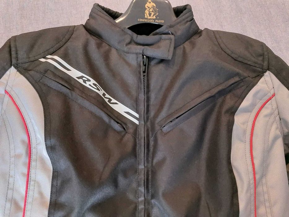 Troco Casaco para andar de mota