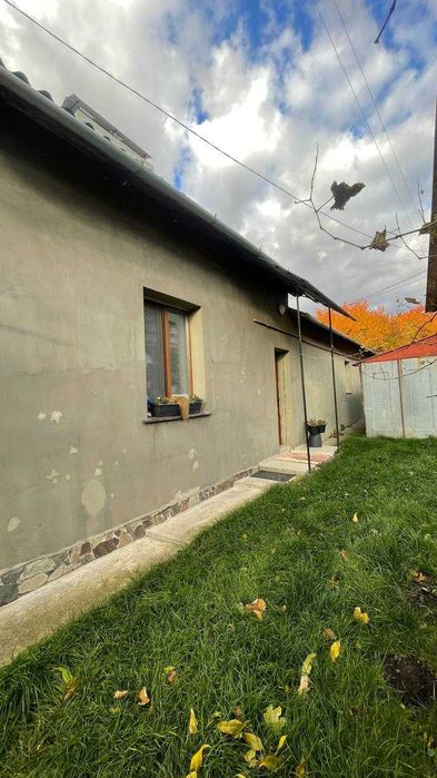 Продається земельна ділянка 9,01 сотих, з житловим будинком!!