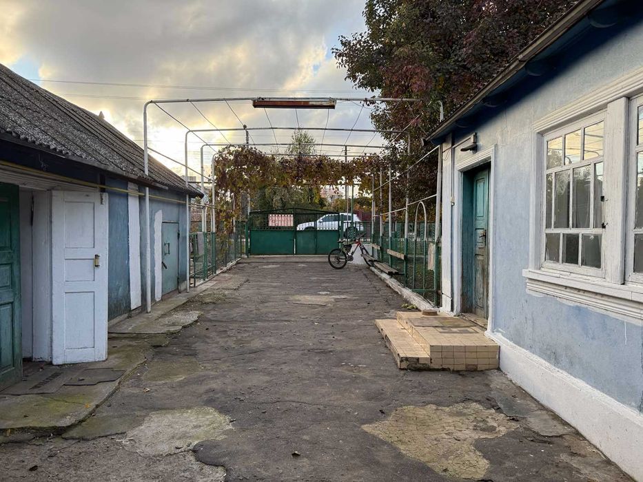 Продам будинок в районі школи Малодолинське