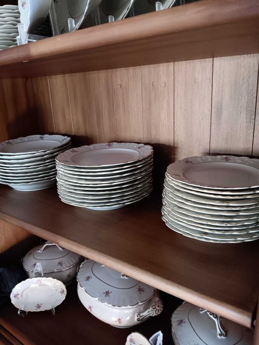 Serviço em Porcelana C.F Viana anos 50