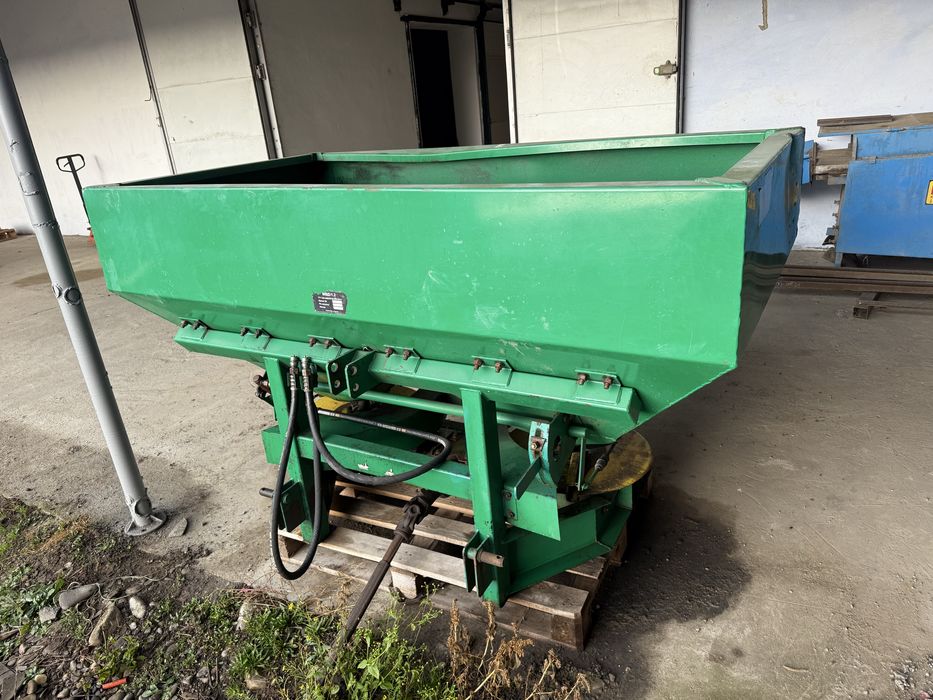 Продається розкидач добрив МВД 1000