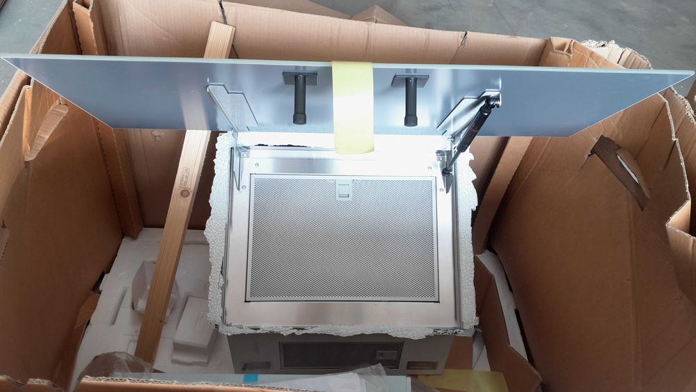 Nowy okap kuchenny kominowy naścienny przyścienny BOSCH DWK97JM20